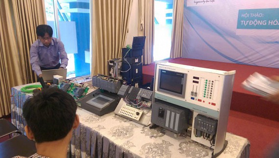 Các hợp đồng cung cấp thiết bị tự động hóa Siemens